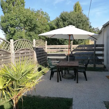 Renové En 2025 , Charming Renovated In 2025 Appartement Les Rosiers