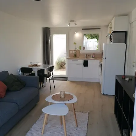 Appartement Renové En 2025 , Charming Renovated In 2025 *