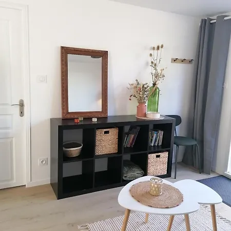 Renové En 2025 , Charming Renovated In 2025 Les Rosiers